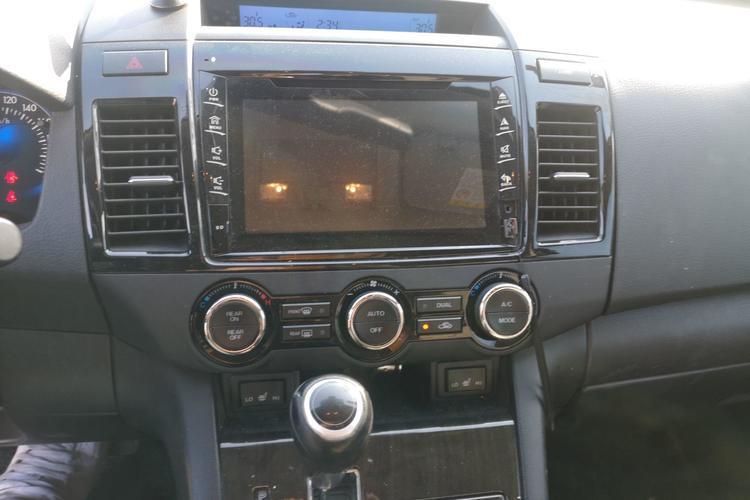 Used Mazda 8 2015 2.5L Flagship Edition AC Panel