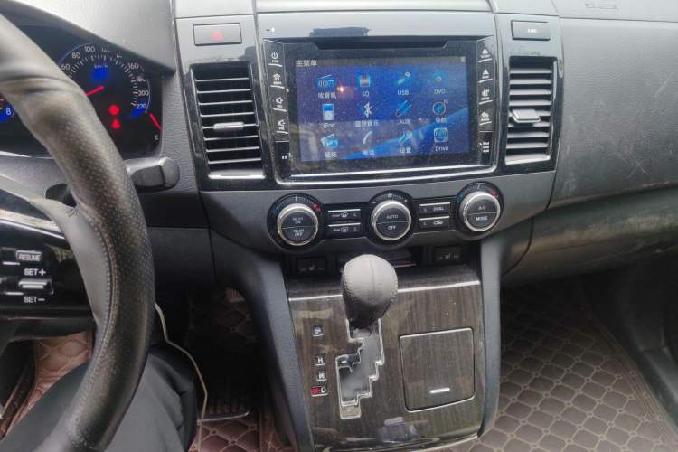 Used Mazda 8 2015 2.5L Flagship Edition Audio And AC Panel