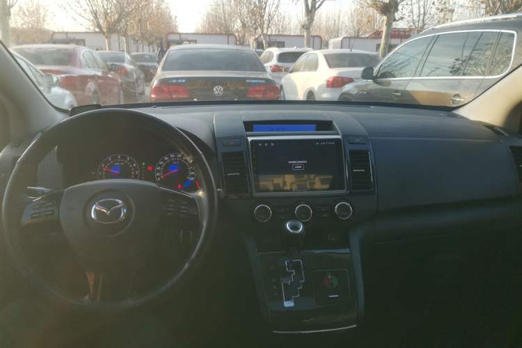 Used Mazda 8 2015 2.5L Ultimate Edition Center Console