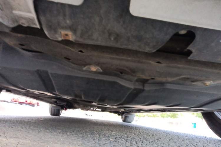 Used Mazda 8 2015 2.5L Flagship Edition Chassis Front