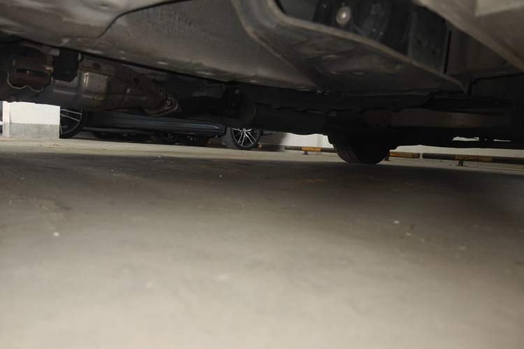 Used Mazda 8 2015 2.5L Flagship Edition Chassis Front Left
