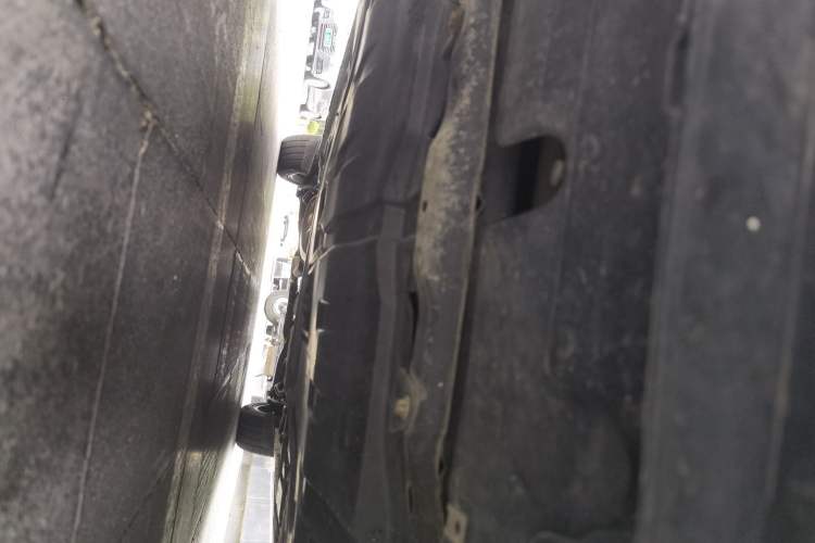 Used Mazda 8 2015 2.5L Elite Edition Chassis Front