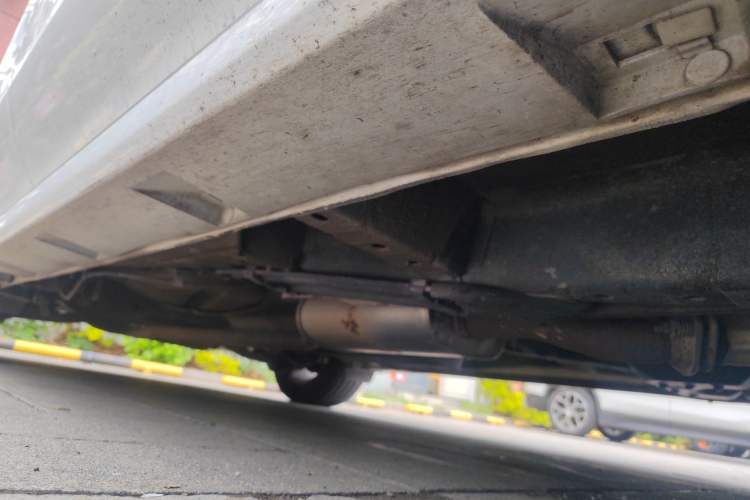 Used Mazda 8 2015 2.5L Flagship Edition Chassis Front Right