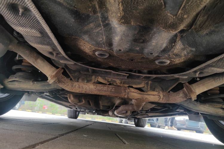 Used Mazda 8 2015 2.5L Flagship Edition Chassis Rear