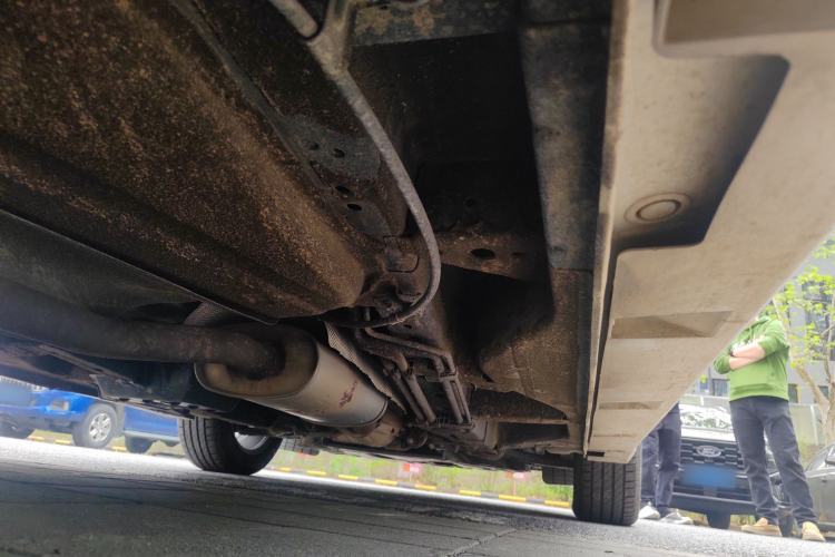 Used Mazda 8 2015 2.5L Flagship Edition Chassis Rear Right