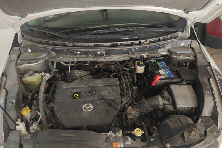 Used Mazda 8 2015 2.5L Flagship Edition Engine Bay