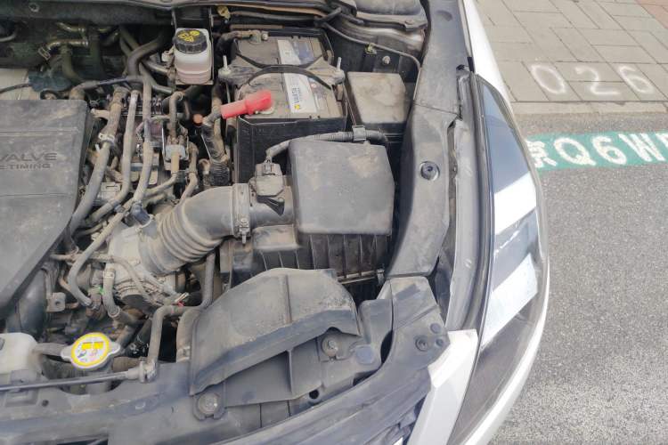 Used Mazda 8 2015 2.5L Flagship Edition Engine Bay Left