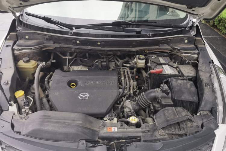 Used Mazda 8 2015 2.5L Elite Edition Engine Bay