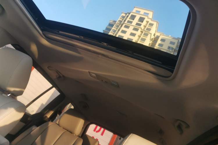 Used Mazda 8 2015 2.5L Ultimate Edition Headliner