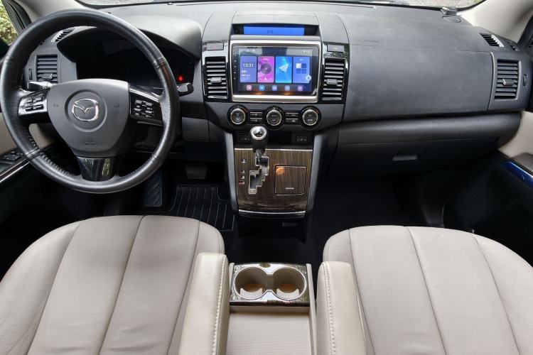 Used Mazda 8 2015 2.5L Flagship Edition Interior 3
