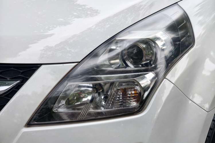Used Mazda 8 2015 2.5L Flagship Edition Left Front Headlight