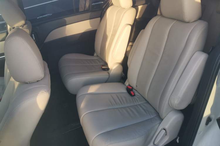 Used Mazda 8 2015 2.5L Ultimate Edition Left Rear Seat