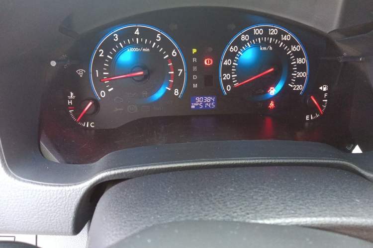Used Mazda 8 2015 2.5L Flagship Edition Odometer Close Up