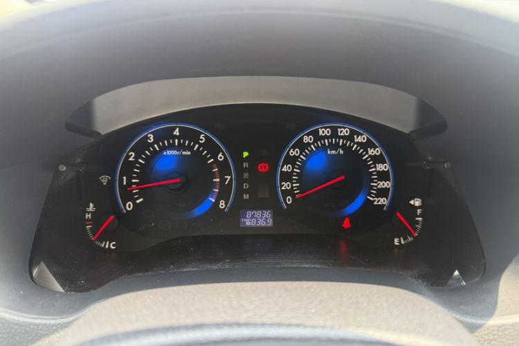 Used Mazda 8 2015 2.5L Ultimate Edition Odometer Close Up