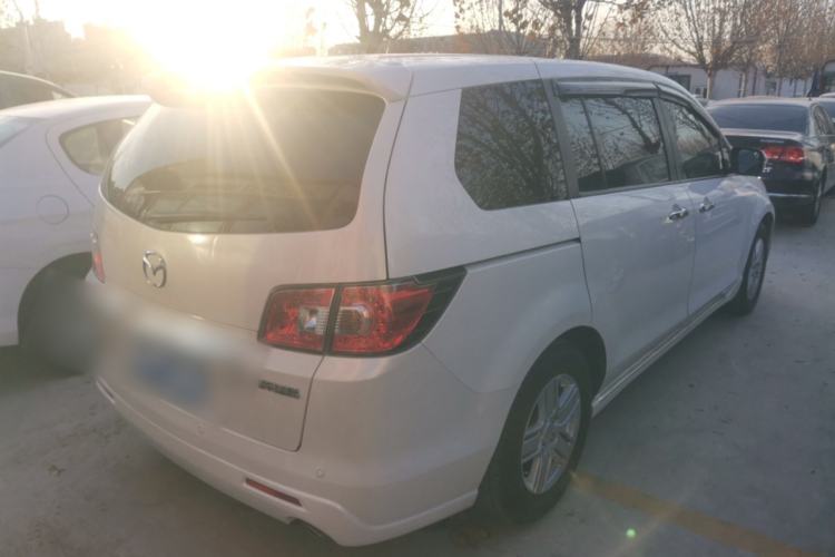 Used Mazda 8 2015 2.5L Ultimate Edition Rear Right 45 Deg