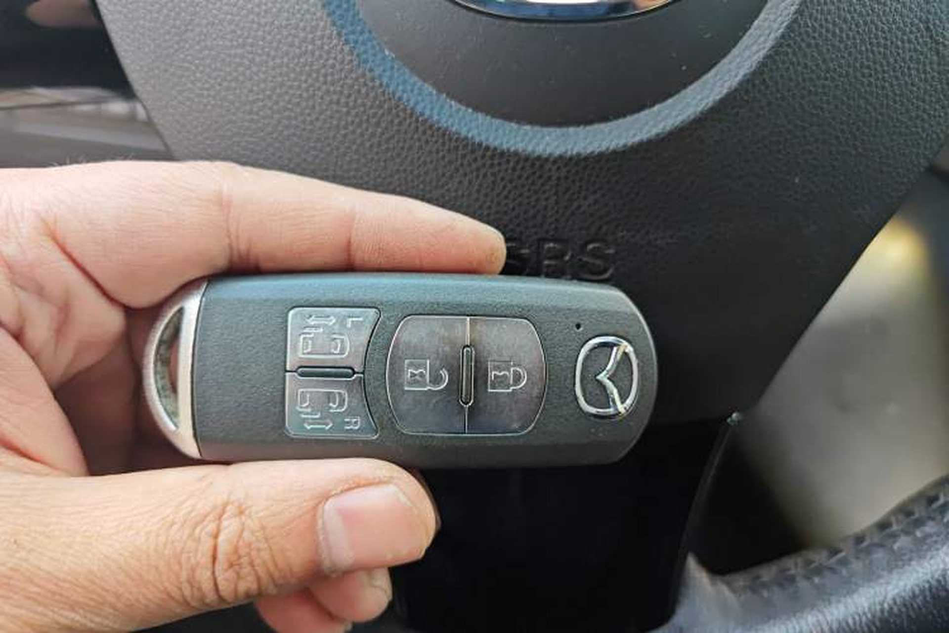 Used Mazda 8 2015 2.5L Flagship Edition Vehicle Key