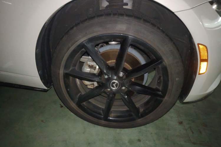 Used Mazda MX-5  Exterior 7