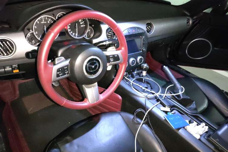 Used Mazda MX-5 2009 2.0 Center Console