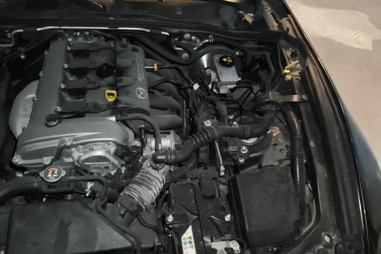Used Mazda MX-5 2018 2.0L RF Platinum Steel Gray Engine Bay Left