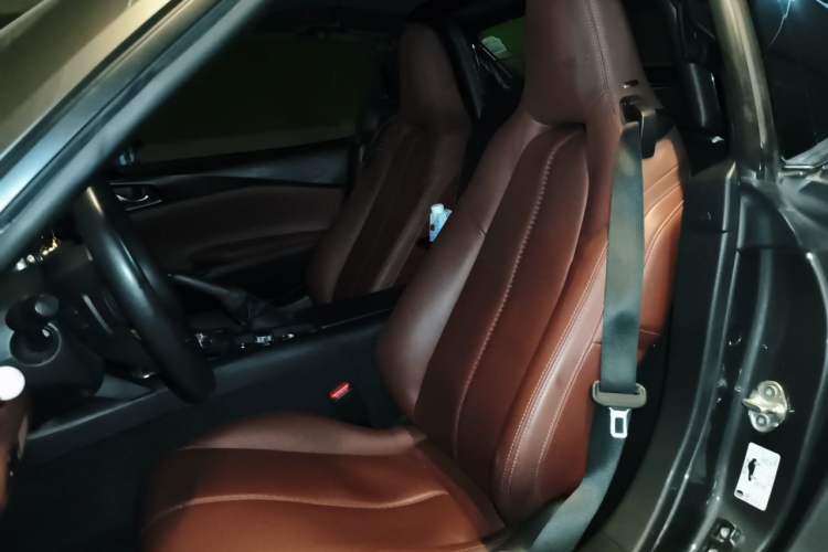 Used Mazda MX-5 2018 2.0L RF Platinum Steel Gray Left Front Seat