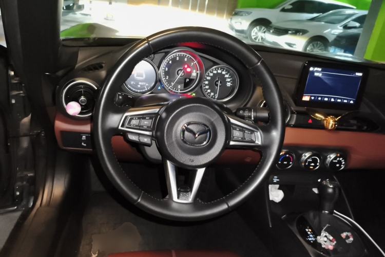 Used Mazda MX-5 2018 2.0L RF Platinum Steel Gray Steering Wheel