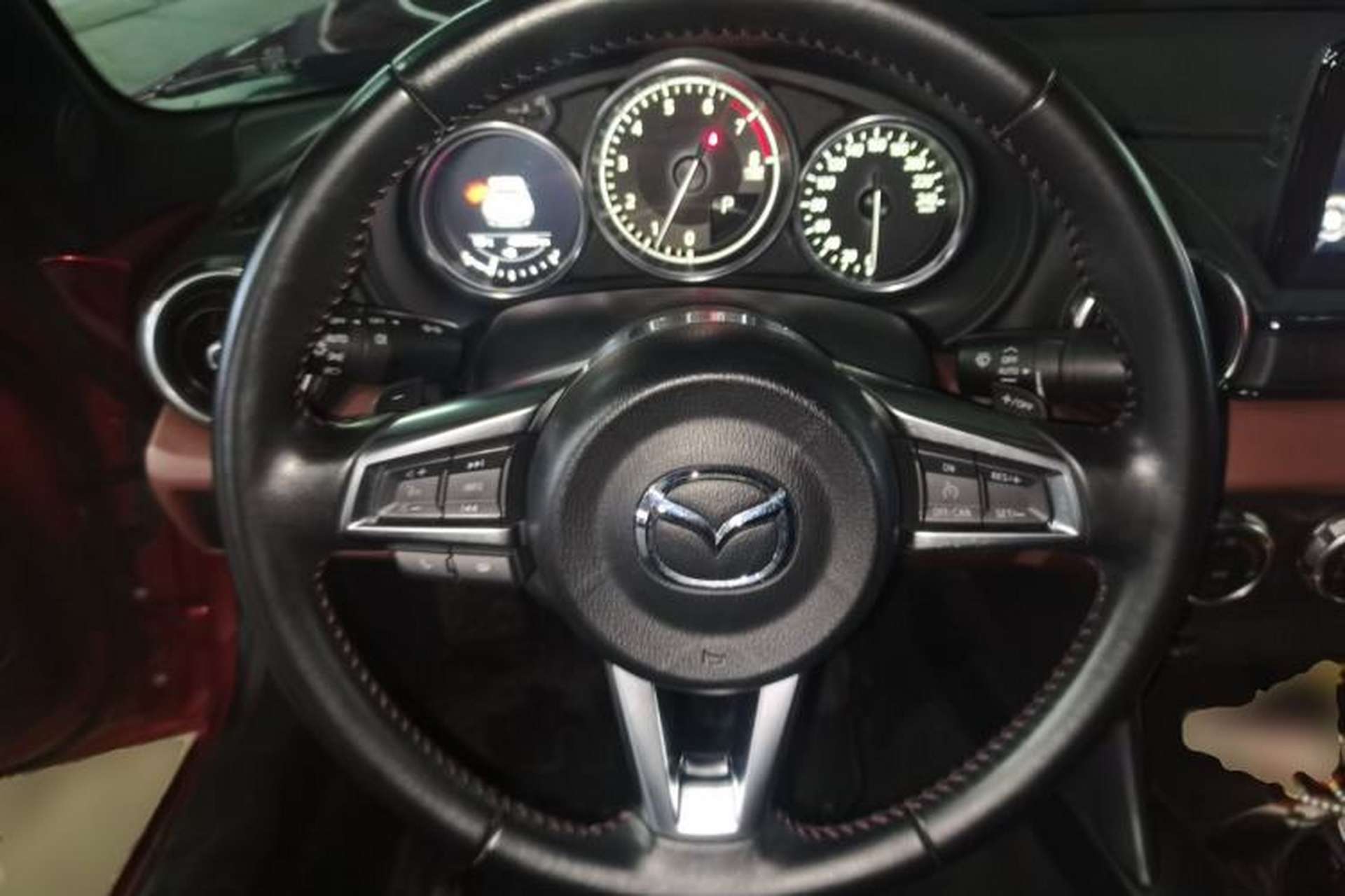 Used Mazda MX-5 2018 2.0L RF Crystal Soul Motion Red Steering Wheel