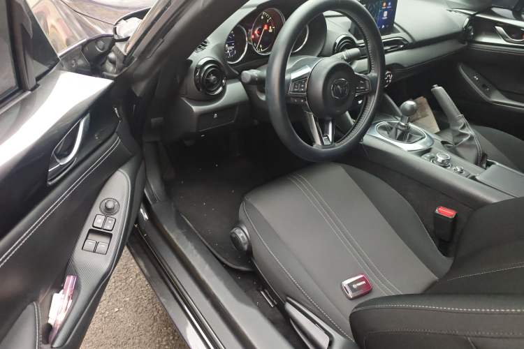 Used Mazda MX-5 2018 2.0L RF Platinum Steel Gray Driver Seat