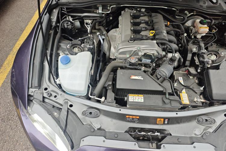 Used Mazda MX-5 2018 2.0L RF Platinum Steel Gray Engine Bay Right