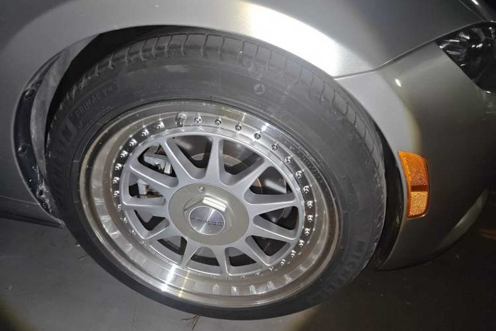 Used Mazda MX-5 2022 2.0L Manual Soft Top Convertible Black Trim Right Front Wheel Hub