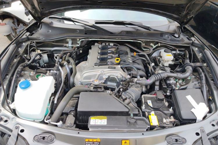 Used Mazda MX-5  Engine Bay