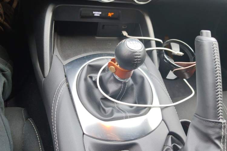 Used Mazda MX-5  Gear Lever