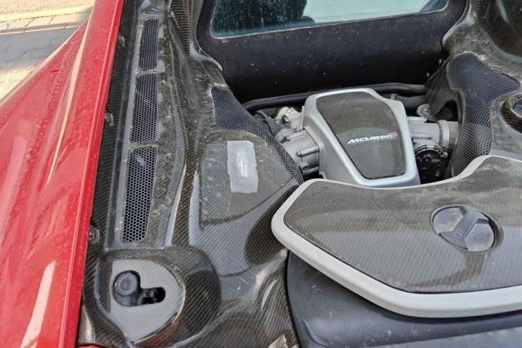 Used McLaren 12C 2012 3.8T Standard Edition Engine Bay Right