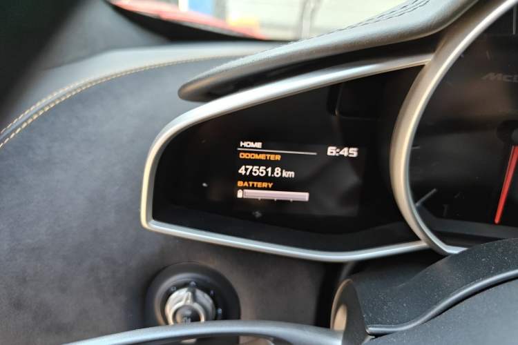Used McLaren 12C 2012 3.8T Standard Edition Odometer Close Up