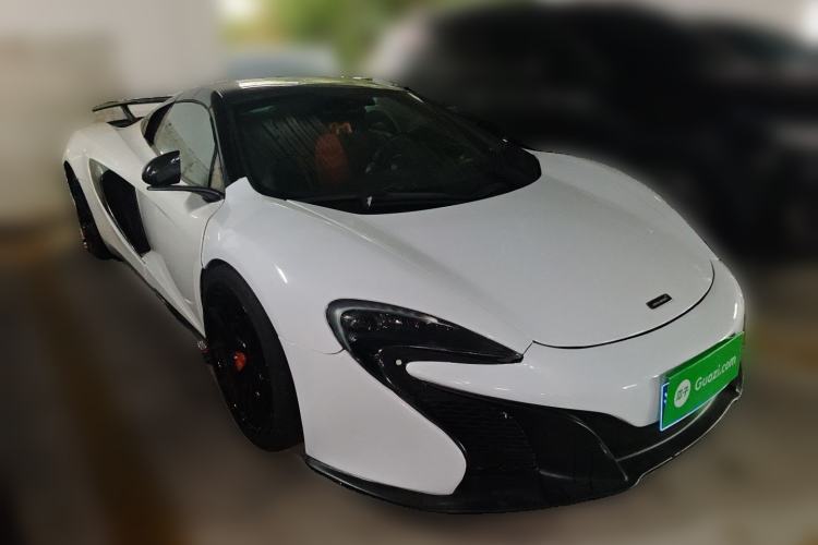 Used McLaren 12C 2013 3.8T SPIDER Front Right 45 Deg