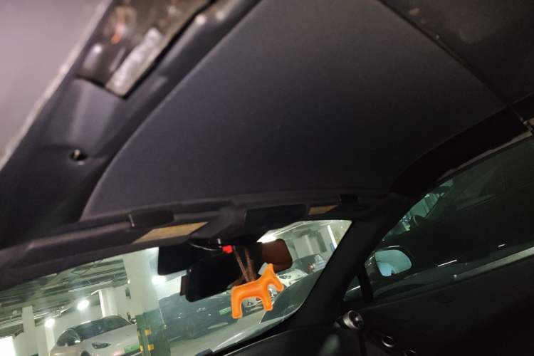 Used McLaren 12C 2013 3.8T SPIDER Headliner