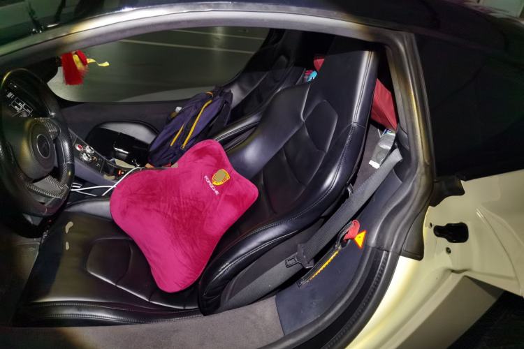 Used McLaren 12C 2013 3.8T COUPE Left Front Seat