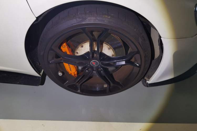 Used McLaren 12C 2013 3.8T COUPE Right Front Wheel Hub