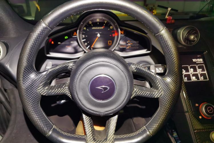 Used McLaren 12C 2013 3.8T COUPE Steering Wheel