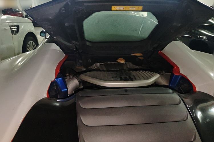 Used McLaren 12C 2013 3.8T SPIDER Trunk