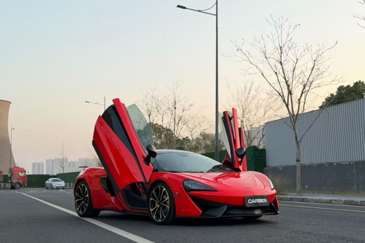 Used McLaren 540C 2015 3.8T Coupe Exterior 2