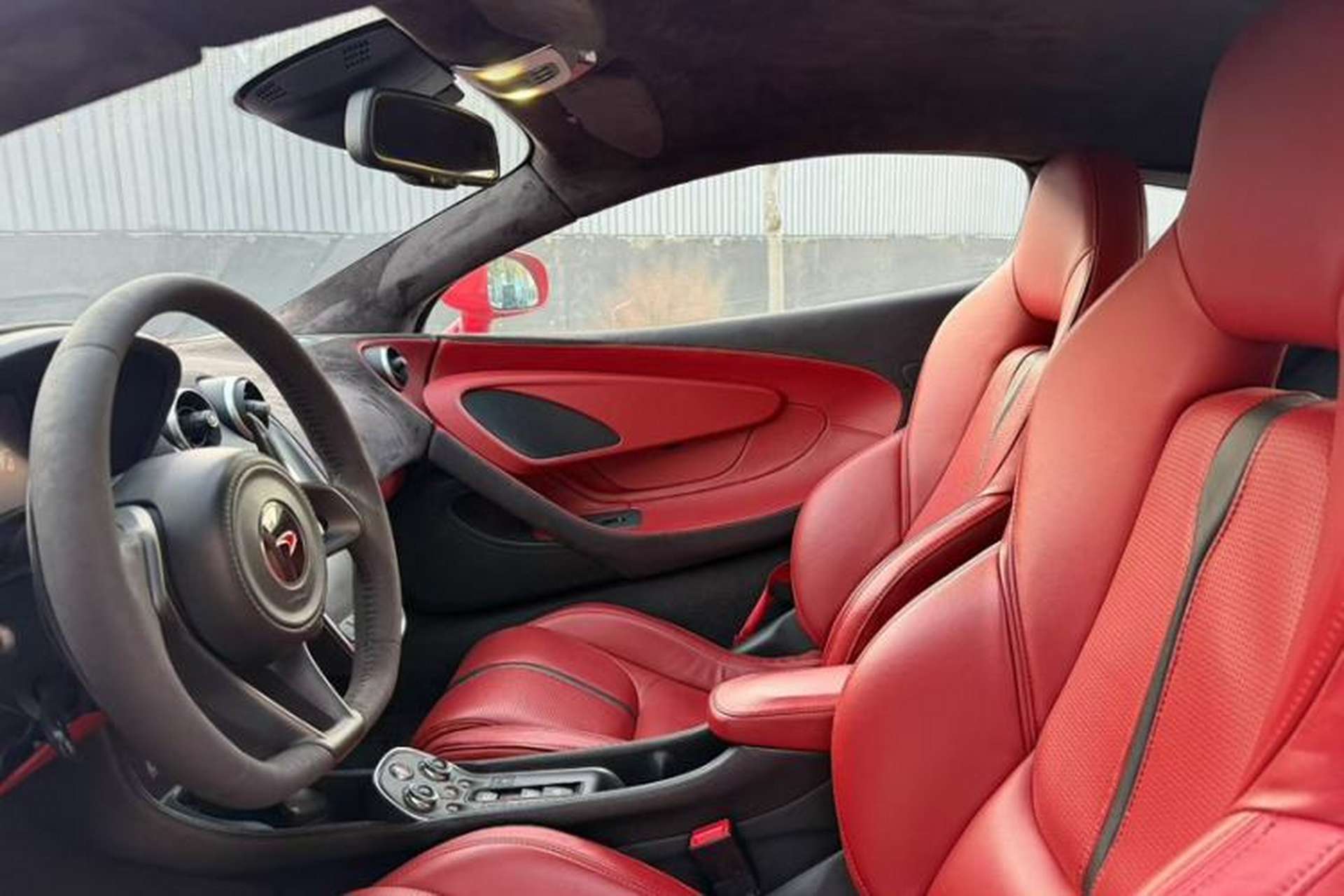Used McLaren 540C 2015 3.8T Coupe Interior 3