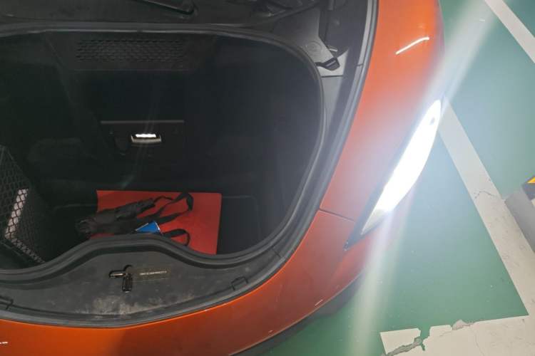 Used McLaren 540C 2015 3.8T Coupe Engine Bay Left