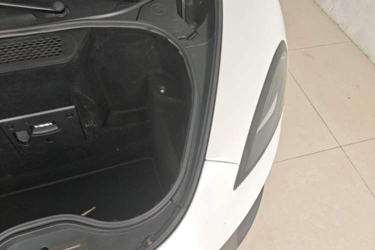 Used McLaren 570 2015 570S 3.8T Coupe Engine Bay Left