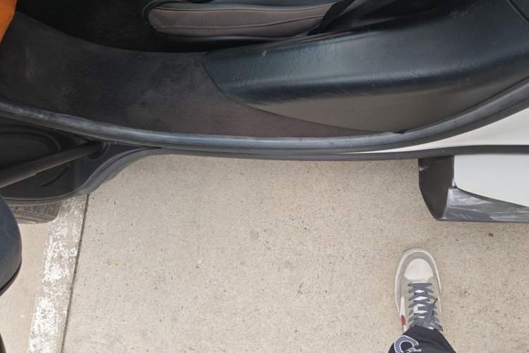 Used McLaren 570 2015 570S 3.8T Coupe Left Side Sill