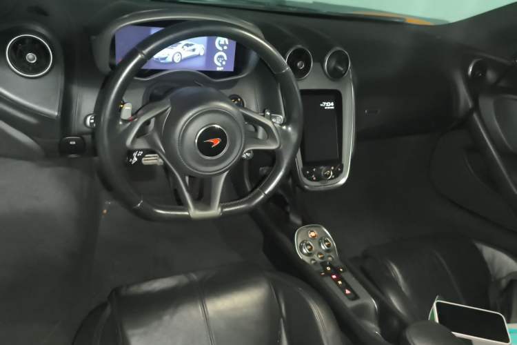 Used McLaren 570 2015 570S 3.8T Coupe Center Console