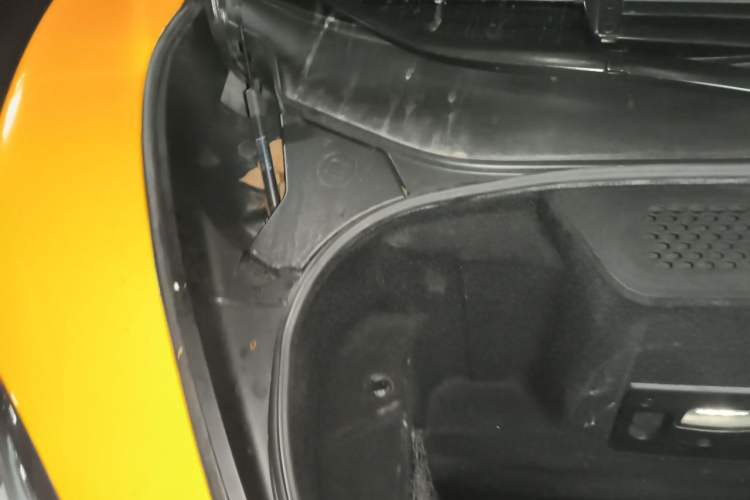 Used McLaren 570 2015 570S 3.8T Coupe Engine Bay Right