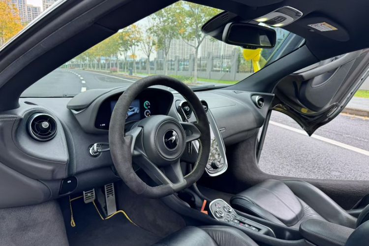 Used McLaren 570 2019 570S 3.8T Coupe Interior 2