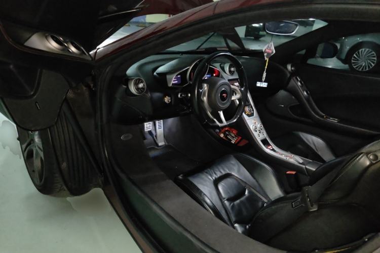 Used McLaren 625C 2015 3.8T Coupe Driver Seat