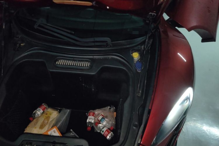 Used McLaren 625C 2015 3.8T Coupe Engine Bay Left