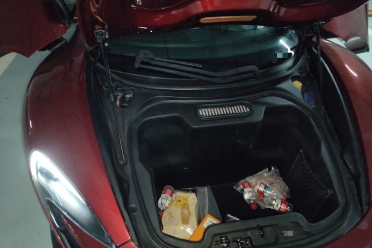 Used McLaren 625C 2015 3.8T Coupe Engine Bay Right